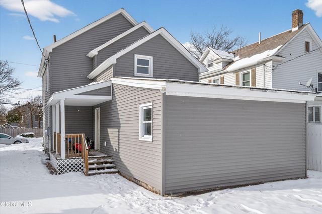 17 Murdock Avenue, Glens Falls, NY 12801