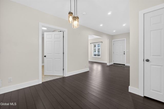 17 Murdock Avenue, Glens Falls, NY 12801