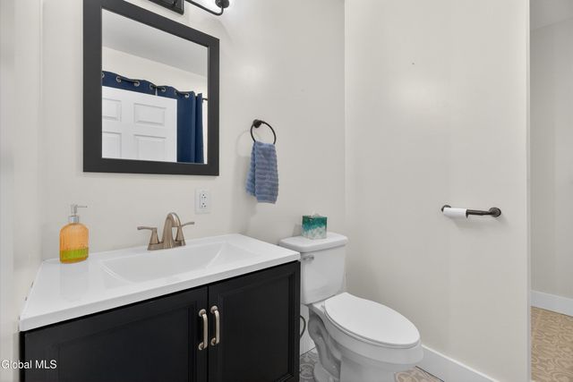 17 Murdock Avenue, Glens Falls, NY 12801