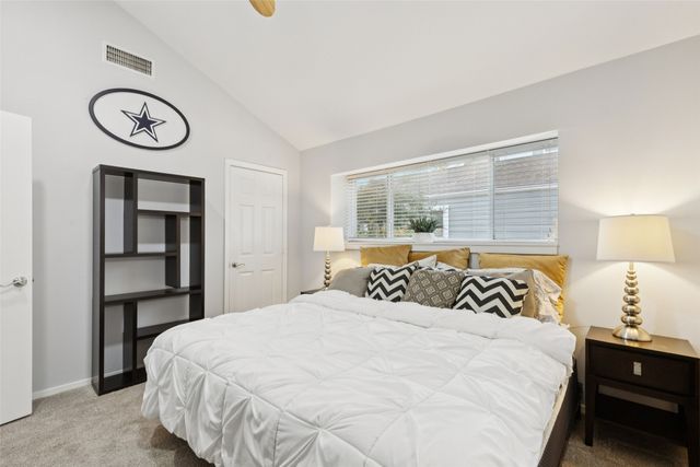 4006 Holland Avenue B, Dallas, TX 75219