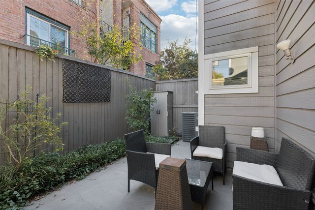 4006 Holland Avenue B, Dallas, TX 75219