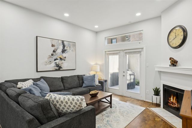 4006 Holland Avenue B, Dallas, TX 75219