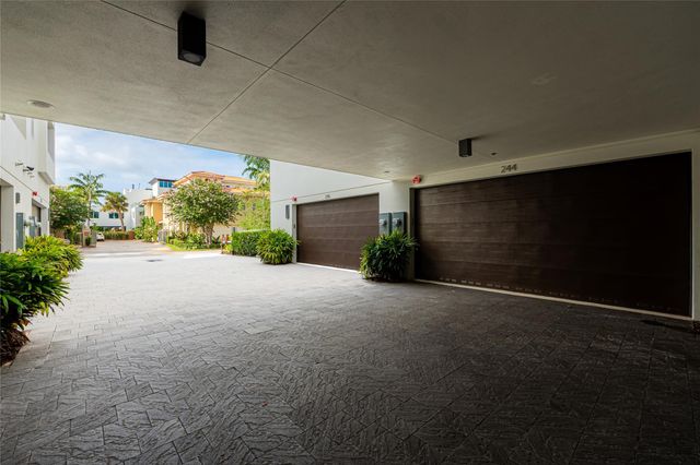 244 Garden Ct 244, Lauderdale By The Sea, FL 33308