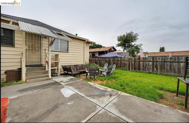 220 Perkins Ave, Vallejo, CA 94590
