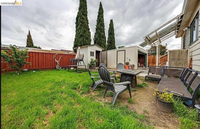 220 Perkins Ave, Vallejo, CA 94590