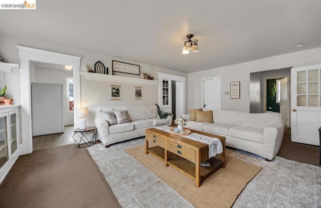 220 Perkins Ave, Vallejo, CA 94590