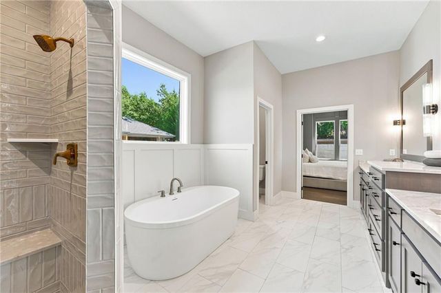 6753 Longview Road, Shawnee, KS 66218