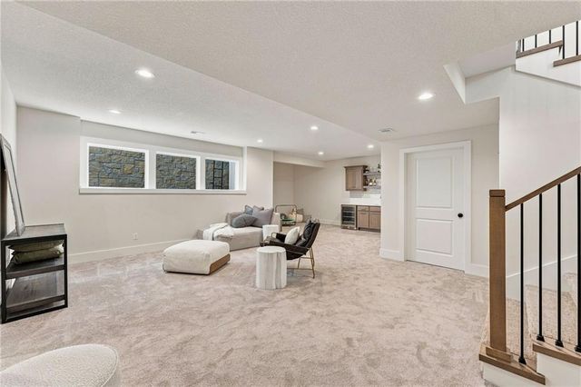 6753 Longview Road, Shawnee, KS 66218