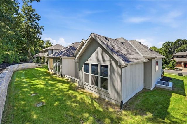 6753 Longview Road, Shawnee, KS 66218