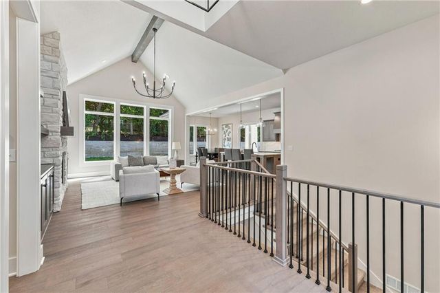 6753 Longview Road, Shawnee, KS 66218