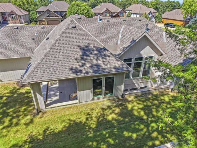 6753 Longview Road, Shawnee, KS 66218