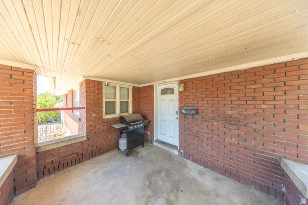 2985 JACKSON AVE, Ogden, UT 84403 — photo 3