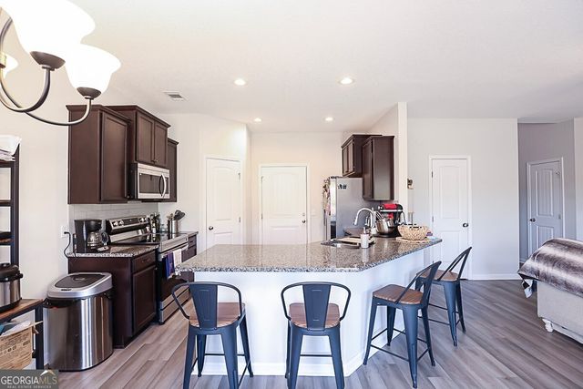 131 Battalion Lane, Hinesville, GA 31313