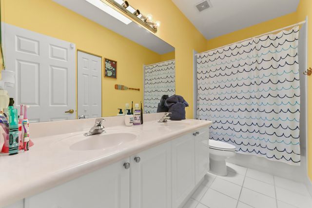 6139 C Durham Drive, Lake Worth, FL 33467