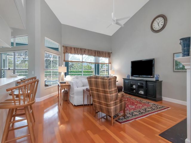 5201 SILVERADO WAY, Valrico, FL 33596