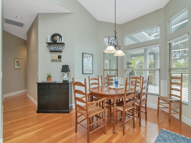 5201 SILVERADO WAY, Valrico, FL 33596