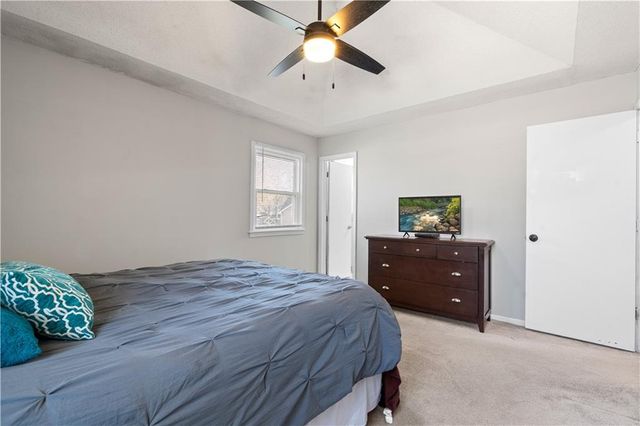 1324 SW 22nd Street, Blue Springs, MO 64015