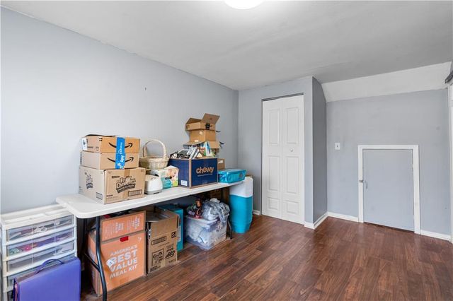 1324 SW 22nd Street, Blue Springs, MO 64015