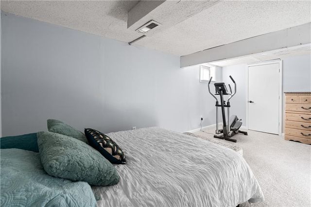 1324 SW 22nd Street, Blue Springs, MO 64015