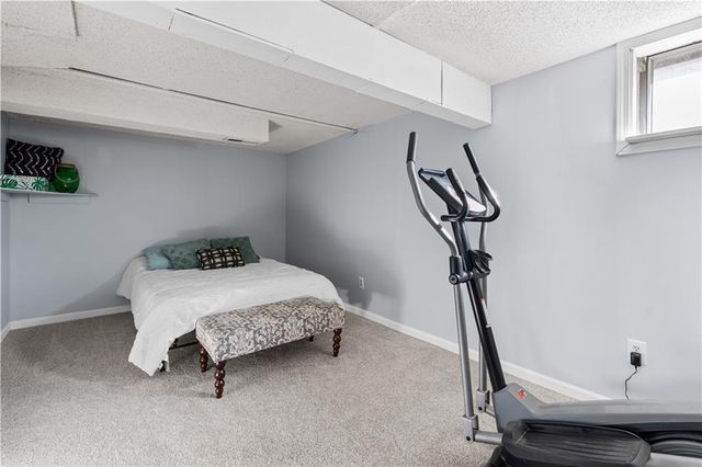 1324 SW 22nd Street, Blue Springs, MO 64015