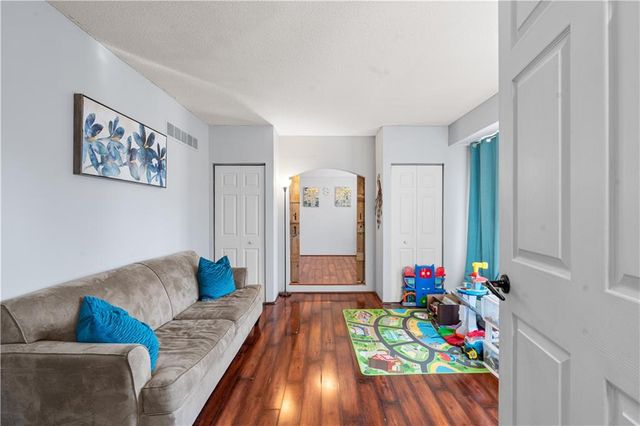 1324 SW 22nd Street, Blue Springs, MO 64015