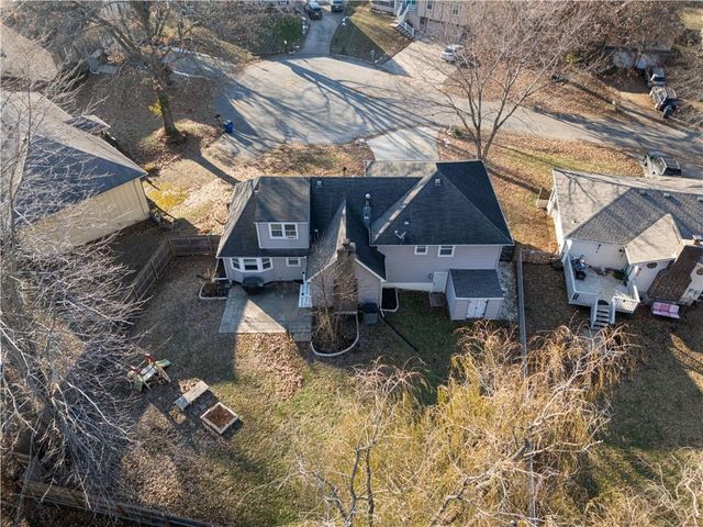 1324 SW 22nd Street, Blue Springs, MO 64015