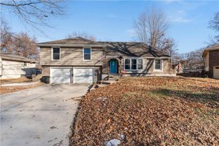 1324 SW 22nd Street, Blue Springs, MO 64015