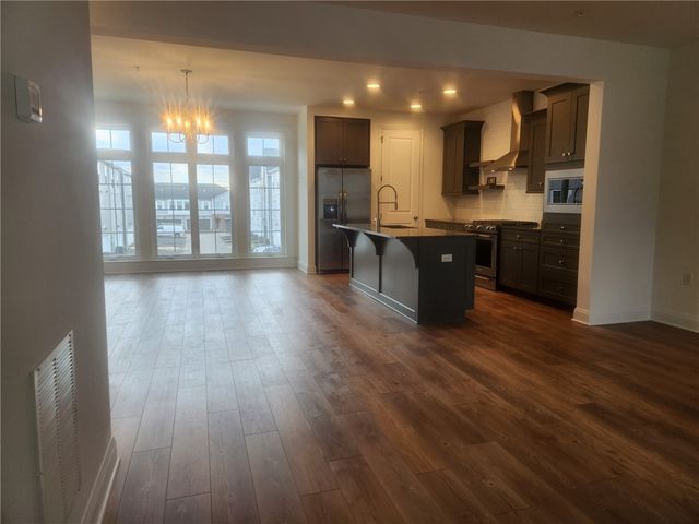 405 Larks, Cranberry Twp, PA 16066