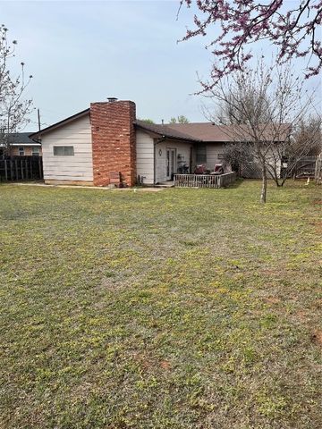 5 Ridgecrest Drive, Chickasha, OK 73018