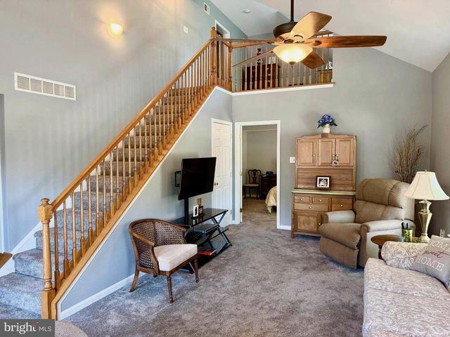 65 FREEDOM LN, Bensalem, PA 19020
