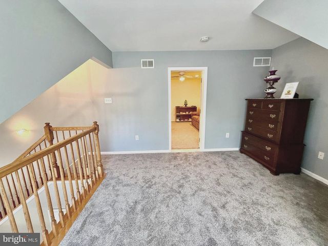 65 FREEDOM LN, Bensalem, PA 19020