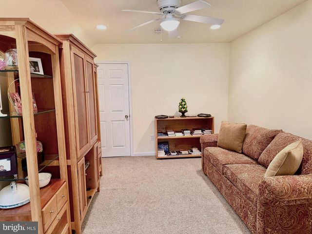 65 FREEDOM LN, Bensalem, PA 19020