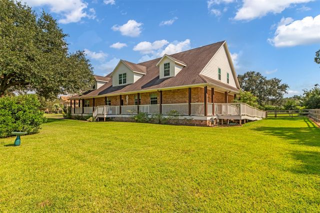 3811 Westerdale Drive, Fulshear, TX 77441