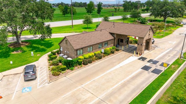 3811 Westerdale Drive, Fulshear, TX 77441