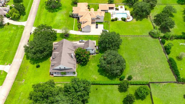 3811 Westerdale Drive, Fulshear, TX 77441