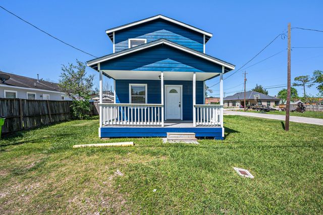 517 Center Street, Richmond, TX 77469