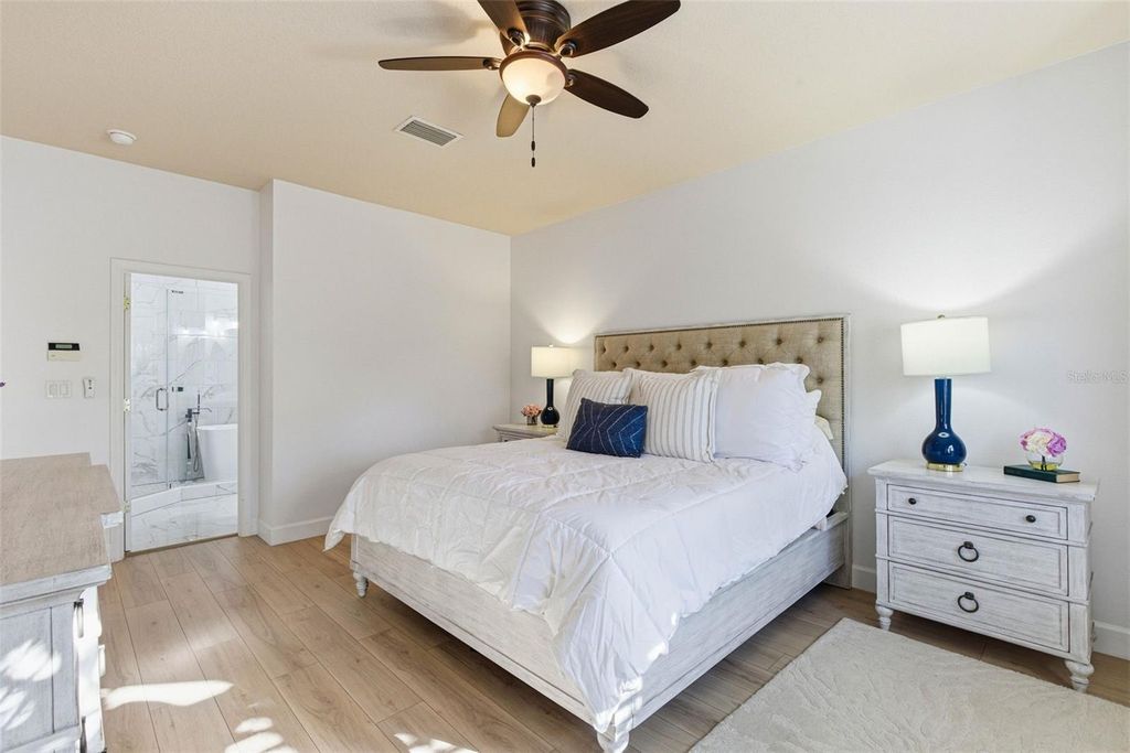 Image 12 of property listing at 20405 CLUB VISTA LANE 3, Tampa, FL 33647