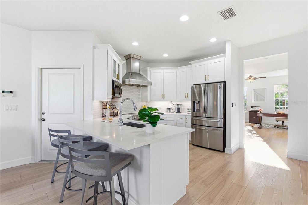 Image 29 of property listing at 20405 CLUB VISTA LANE 3, Tampa, FL 33647