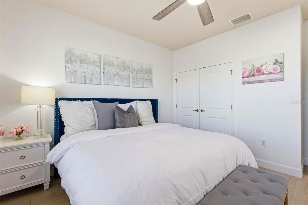 Image 40 of property listing at 20405 CLUB VISTA LANE 3, Tampa, FL 33647