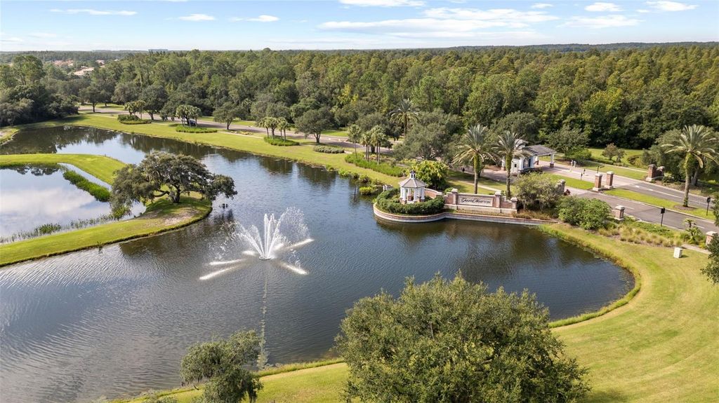 Image 68 of property listing at 20405 CLUB VISTA LANE 3, Tampa, FL 33647