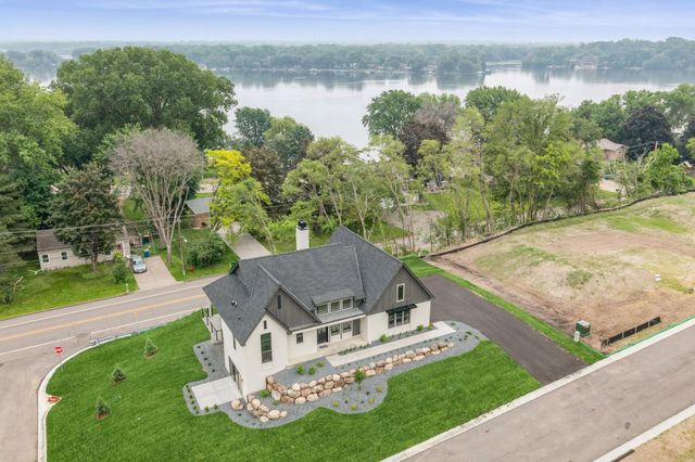 4486 129th Street N, Hugo, MN 55110