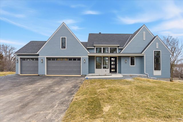 4486 129th Street N, Hugo, MN 55110
