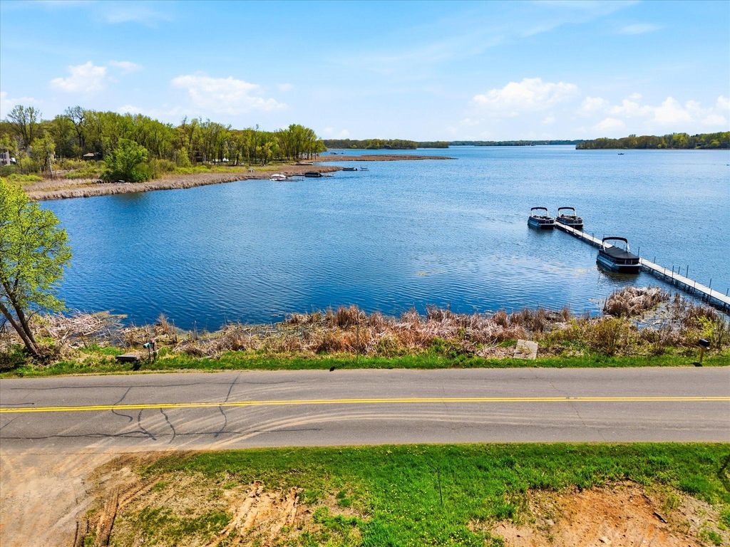 4486 129th Street N, Hugo, MN 55110