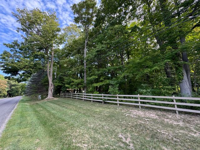 14606 Crest View Court, South Haven, MI 49090