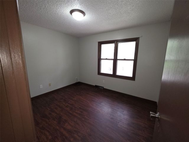 3200 SE 4th Court, Des Moines, IA 50315
