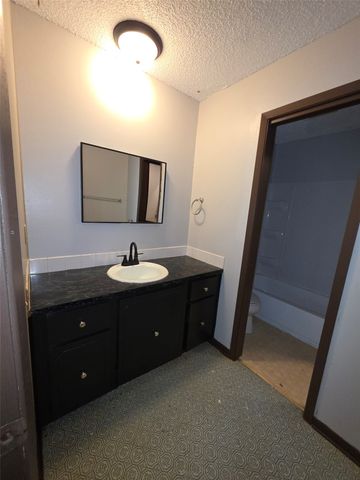3200 SE 4th Court, Des Moines, IA 50315