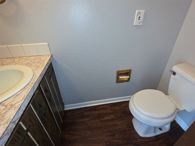 3200 SE 4th Court, Des Moines, IA 50315