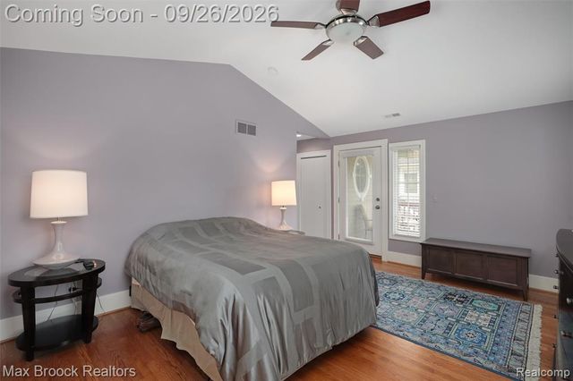 46 Oakdale Boulevard, Pleasant Ridge, MI 48069
