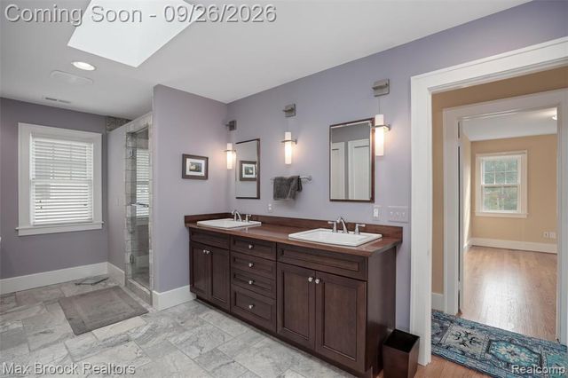 46 Oakdale Boulevard, Pleasant Ridge, MI 48069