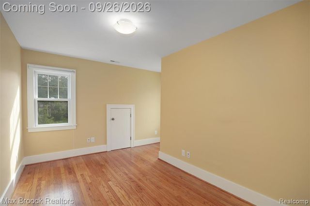 46 Oakdale Boulevard, Pleasant Ridge, MI 48069